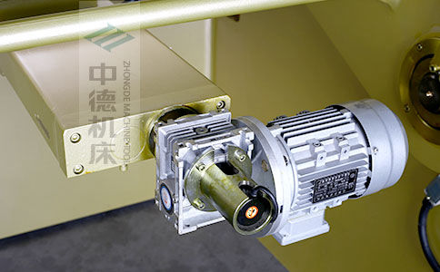 ZDS-1032后檔料減速電機(jī)，質(zhì)量好，模擬運(yùn)算定位速度快.jpg